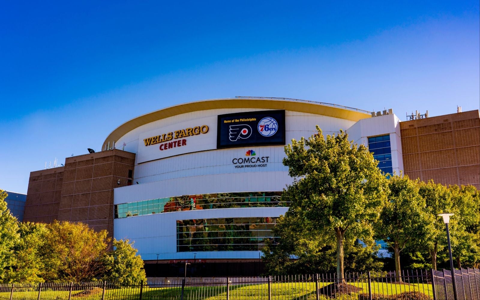 Well Fargo Center Fan Shop