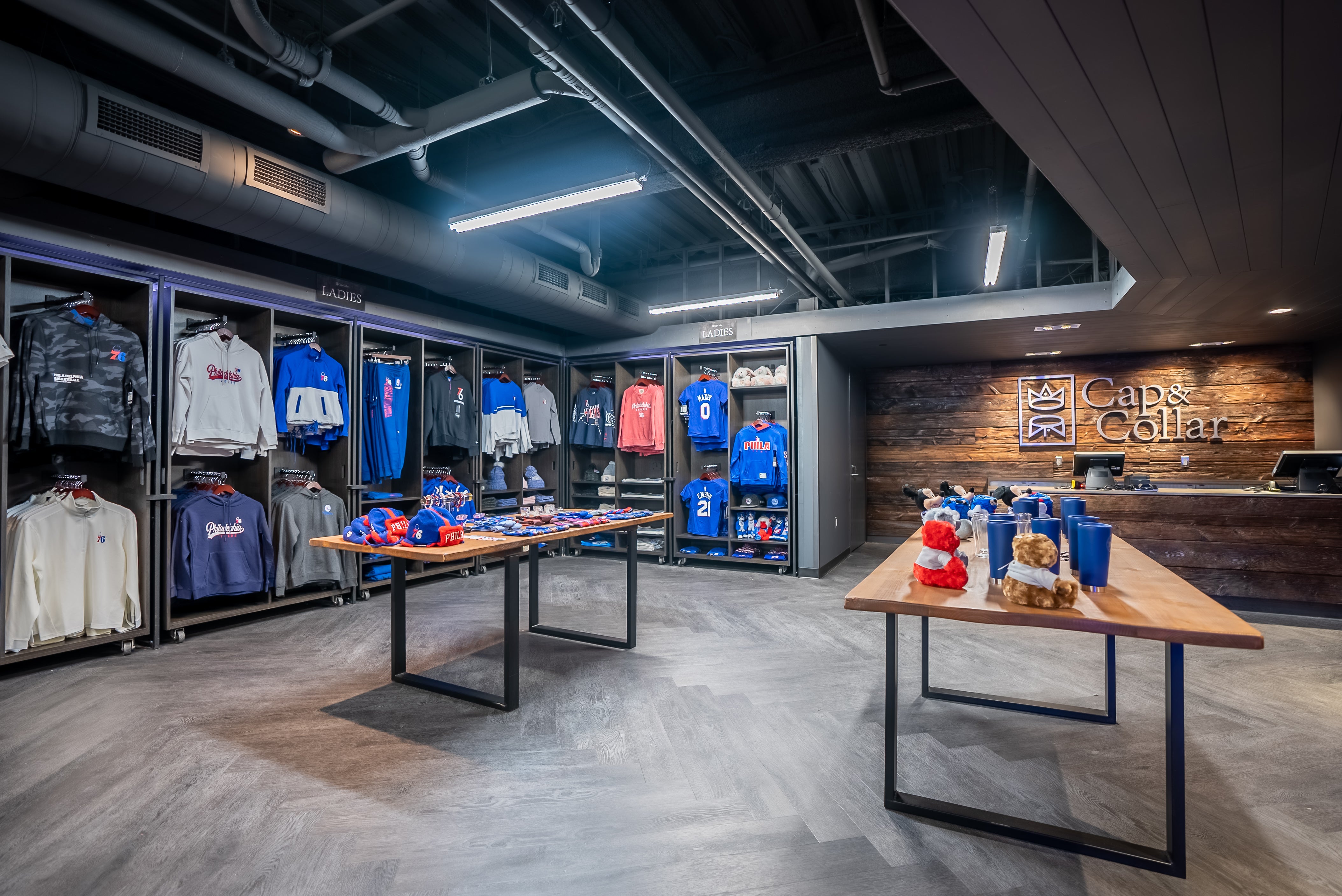sixers store wells fargo center